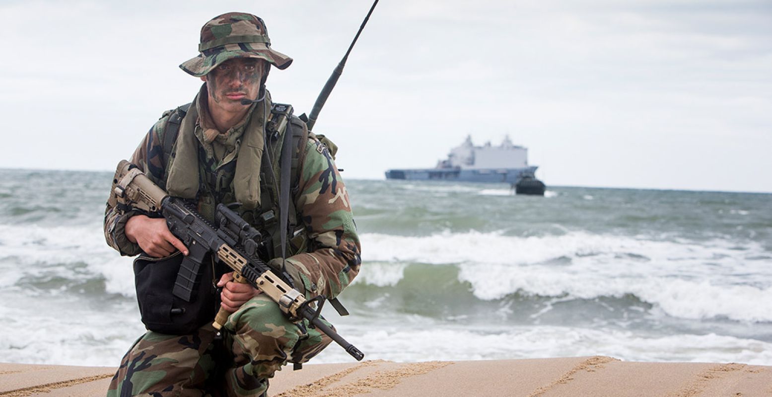 Maak kennis met de stoere zeebonken van de marine. Foto: Ministerie van Defensie © Gerben van Es