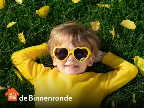 Zonnebril versieren Foto geüpload door gebruiker veenendaal