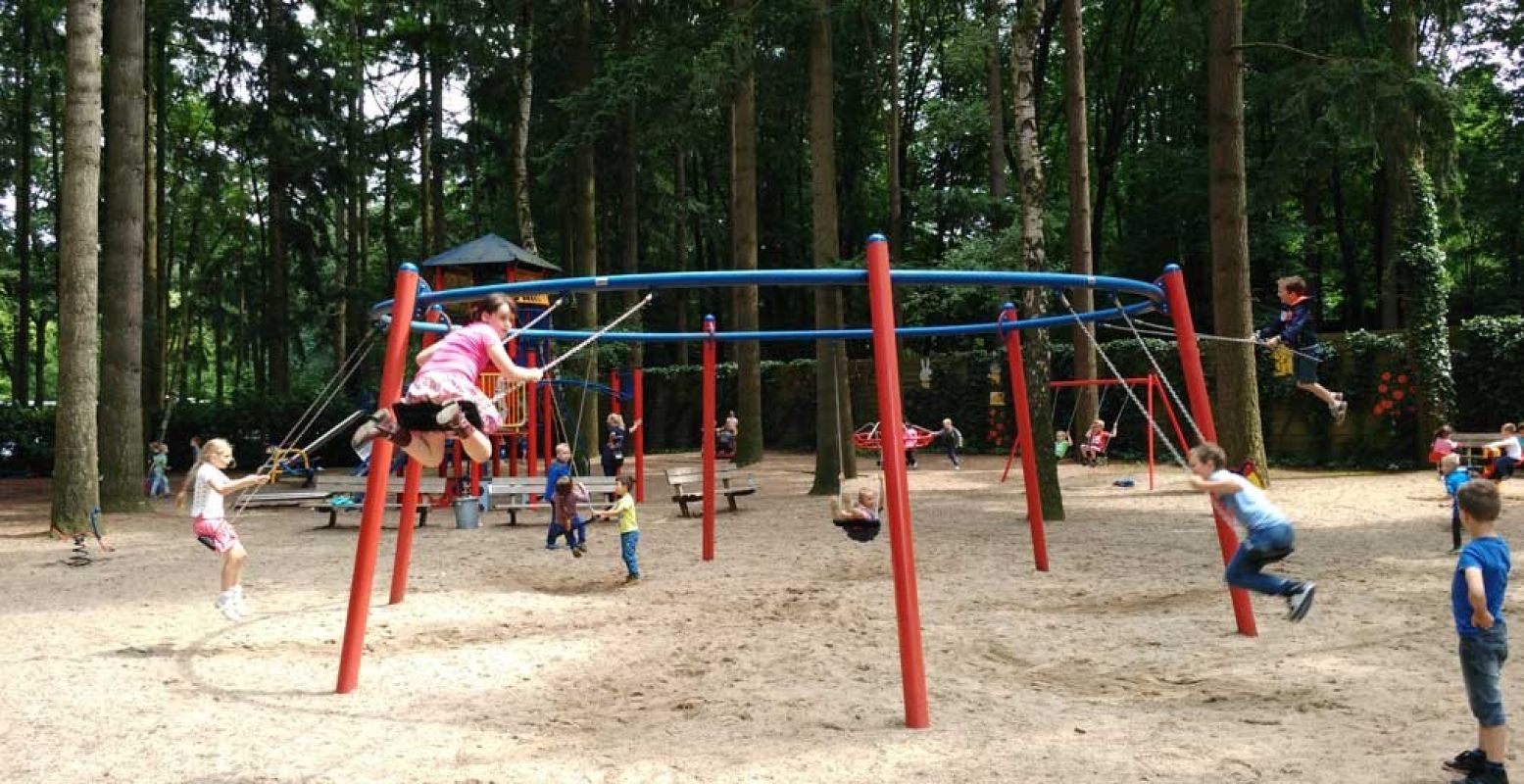 Ga lekker spelen in de speeltuin! Foto: DagjeWeg.NL.