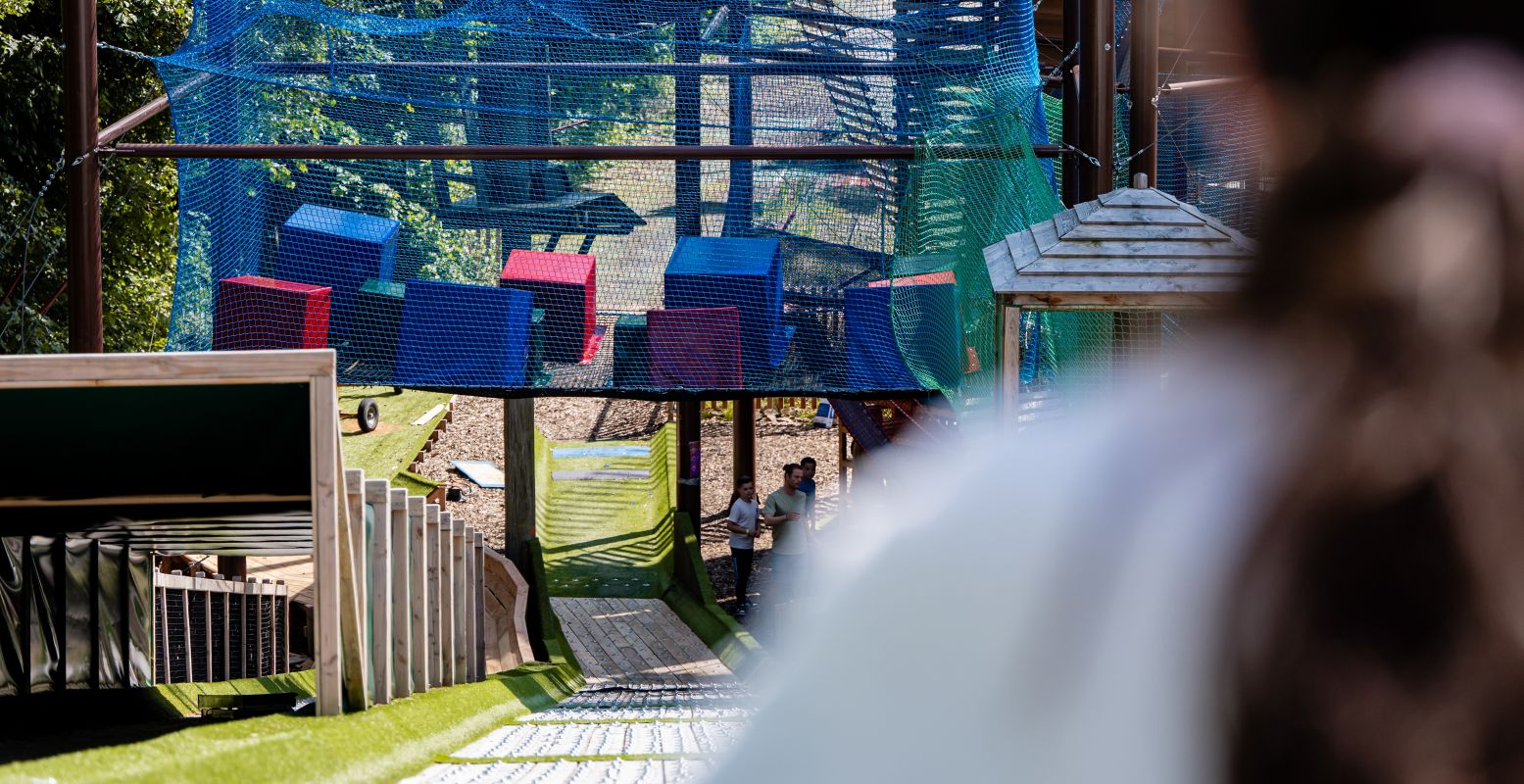 Zomertip: tuben en klimmen in een immens nettenpark, een veilig maar uitdagend avontuur voor iedereen vanaf 6 jaar. Foto: Tubing & Netpark Adventure City © Martijn van Leeuwen Zomertip: tuben en klimmen in een immens nettenpark, een veilig maar uitdagend avontuur voor iedereen vanaf 6 jaar. Foto: Tubing & Netpark Adventure City © Martijn van Leeuwen