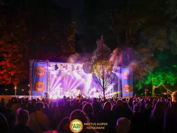 De Summer Park Sessions Claude in concert: foto: Mattijs Kuiper