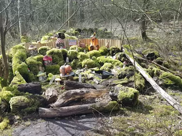 Een kabouterdorpje in Kabouterbos Renesse. Foto: Nikki Arendse