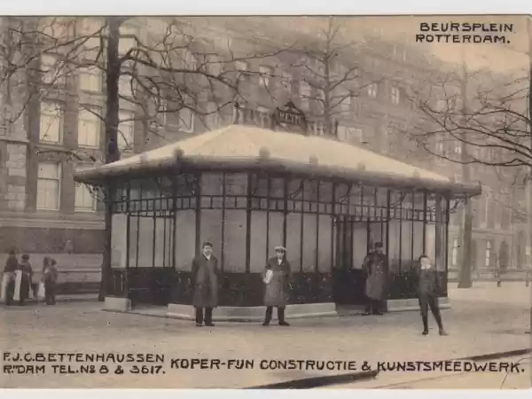 Tramhuis Rotterdam Oude ansichtkaart met het tramhuisje. Foto: Tramhuis Rotterdam