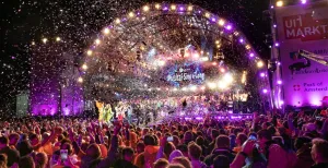 Vier het nieuwe theaterseizoen op de Uitmarkt 2019