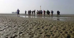 Vijf redenen waarom Groningen zo leuk is Groningen als startpunt van een leuke wadlooptocht. Foto: Wadlopen naar Rottumeroog
