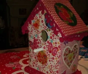 Je zelfgemaakte vogelhuisje. Foto: Kreactief