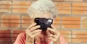 De leukste creatieve uitjes voor ouderen Vergeet geen foto van de dag te maken! Foto: Unsplash