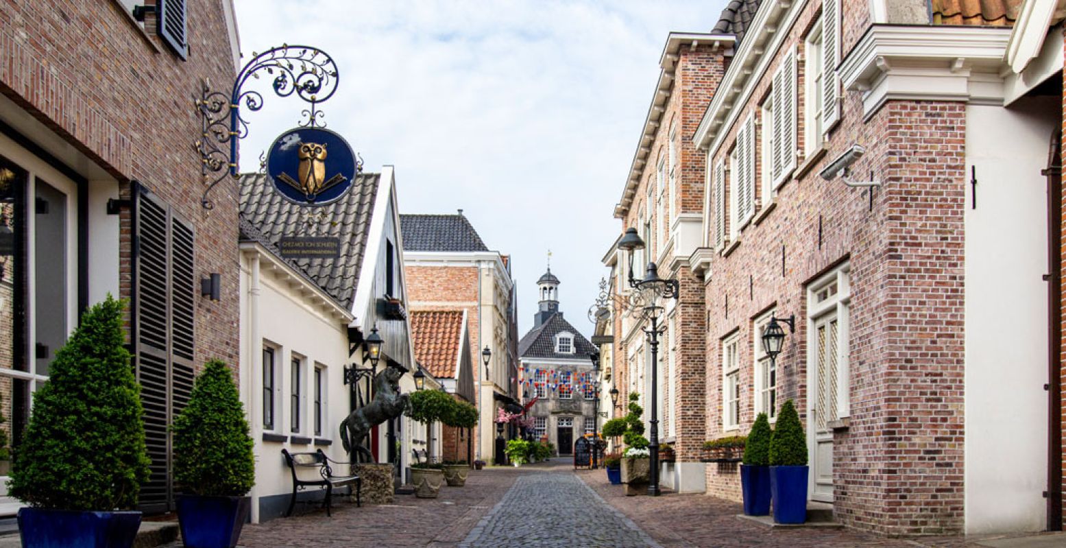 Doorkijkje vanuit de Gasthuisstraat. Foto: © VVV Ootmarsum-Dinkelland