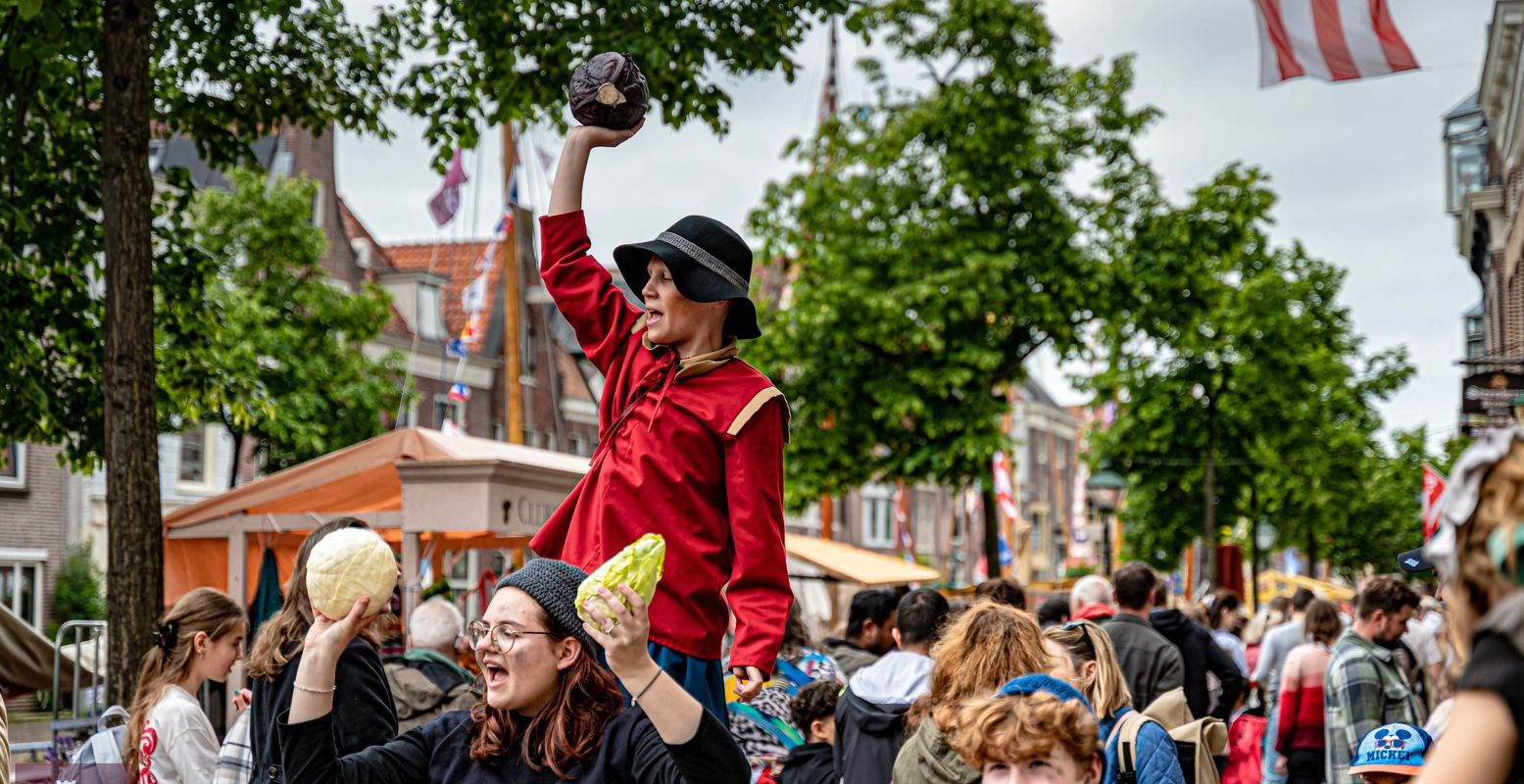 Een gezellige gekte in d'Oude Stad! Foto: Hart van Noord-Holland, Kaeskoppenstad