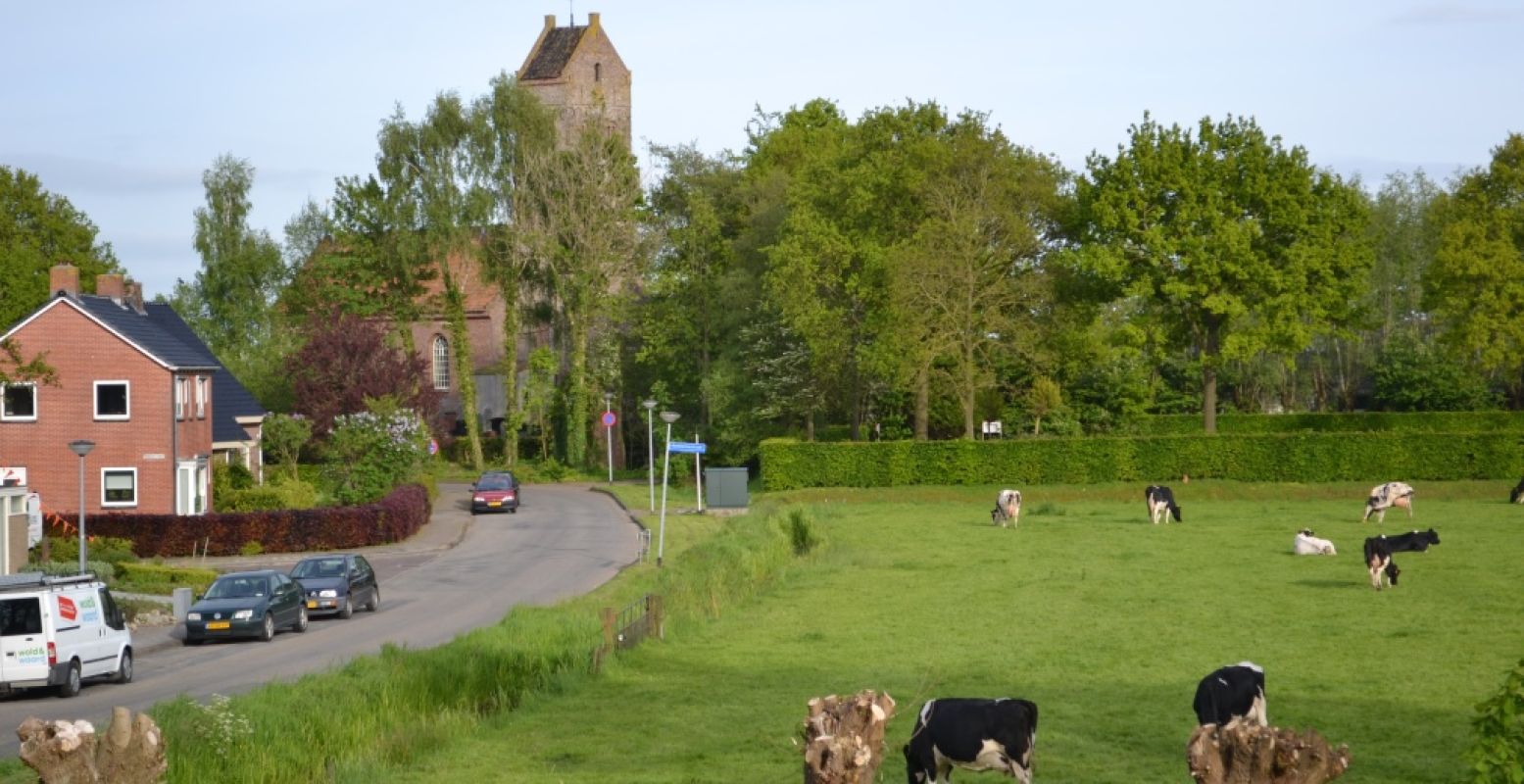 De Eesterweg in het Groningse Doezum, waar de Reitsmahoeve te vinden is. Foto: De Reitsmahoeve © Dieuwke Reitsma.