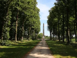 De Naald van Waterloo Foto: DagjeWeg.NL, Coby Boschma.