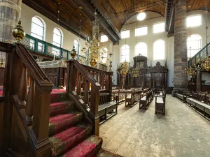 Portugese Synagoge Het authentieke interieur. Foto: Joods Cultureel Kwartier