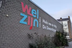 Rommelmarkt in Huis van de Wijk De Dwarsligger Fotograaf: RTV Seaport