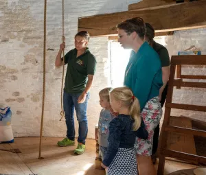 Bezoek de Hernense molen en het kasteel Foto geüpload door gebruiker Geldersch Landschap en Kasteelen