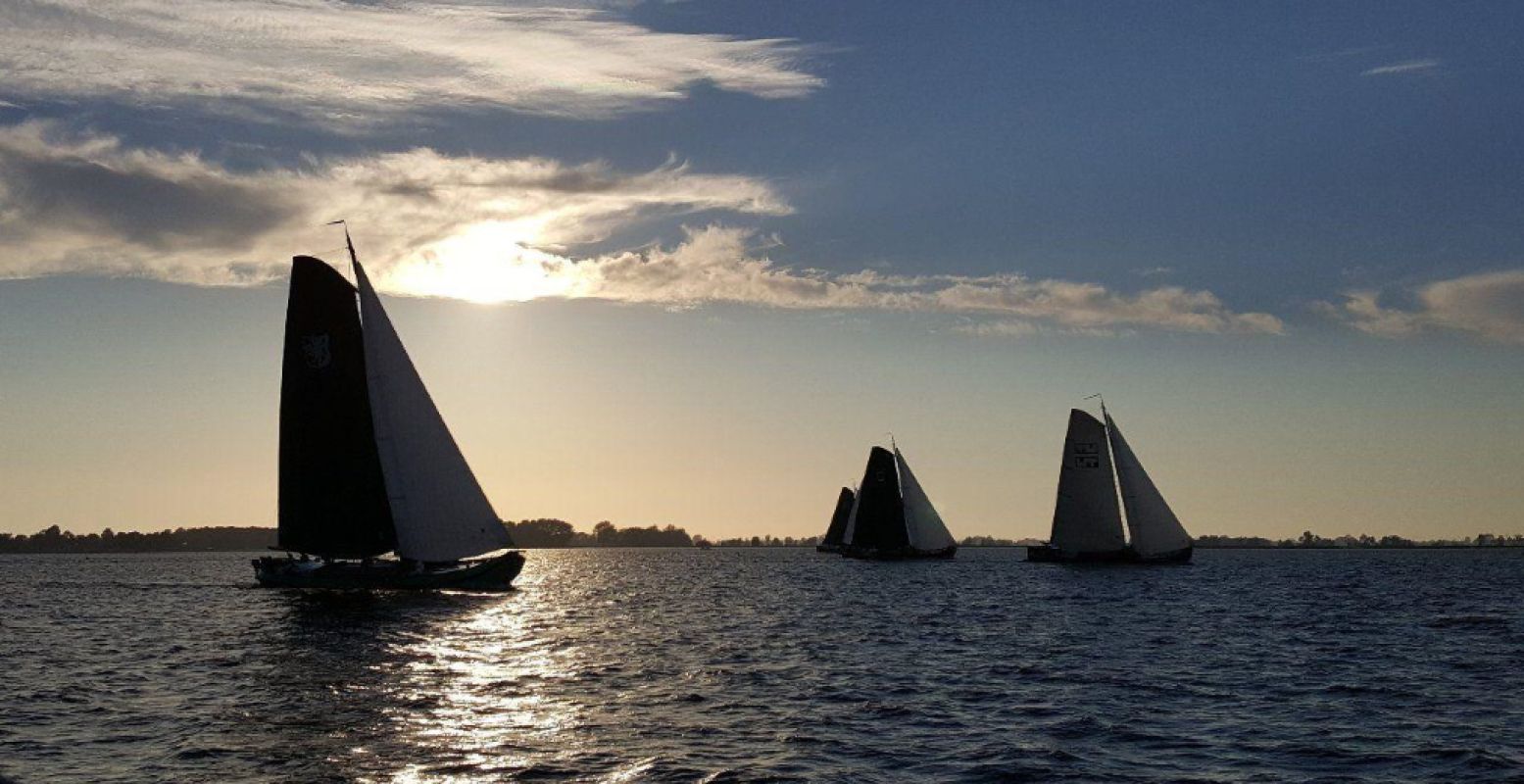 Iedereen kan vanaf 4 april meegenieten van de mooie Friese wateren. Foto: Van Houten PR / FryslanBoppe.nl.