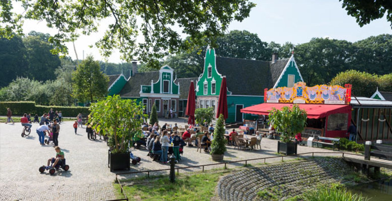 Een gezellige boel op het Zaanse plein!