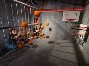 Posta7 & De Postwagen Ga de uitdaging van de Jail Challenge aan. Foto: Posta7