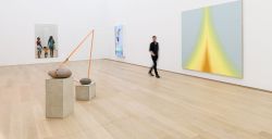 Piep! Muisje neemt hele zaal over bij Museum Voorlinden