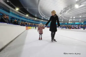 Vernieuwd Thialf opent trots zijn deuren In Thialf is er ijspret voor jong en oud. Foto: © Fotopersburo Martin de Jong