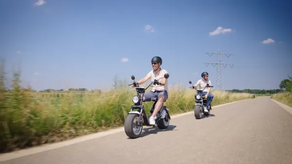 E-Chopper rijden en eten: E-Chopper & Pizza Foto: BuitenEten